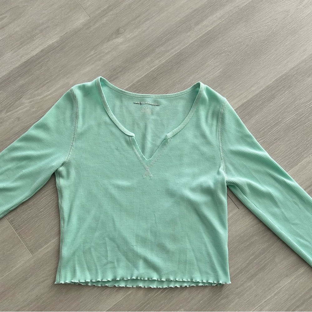 American Eage small ribbed long sleeve shirt